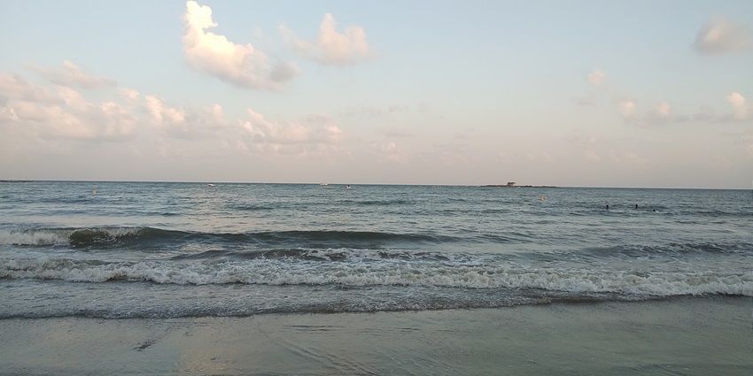A stunning view of Corbyn’s Cove Beach near Red Skin Island in Andaman.