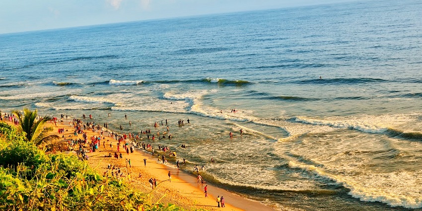 Explore the iconic beaches near Ernakulam and enjoy the refreshing breeze and vibes