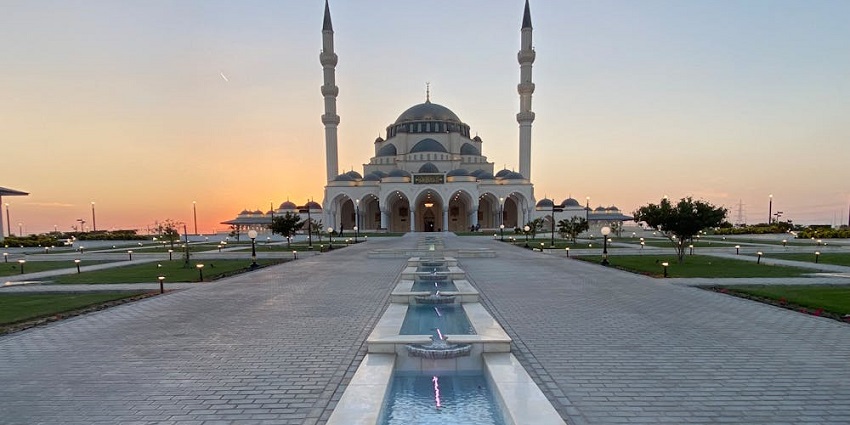 Cultural Programs at the Sharjah Mosque
