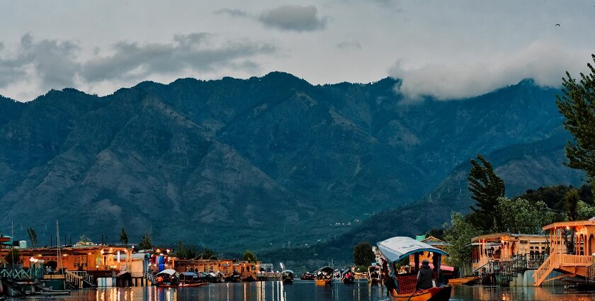 Witness the glory of tradition and culture with famous festival in jammu and kashmir