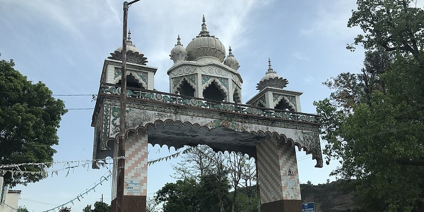Samadhi of Banda Bahadur, Dera Baba Banda is one of the places to visit in Vaishno Devi.