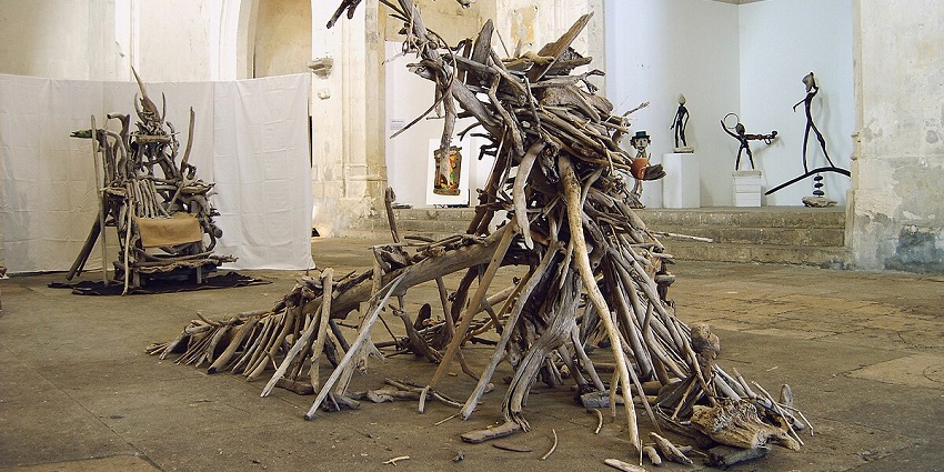 Bay Island Driftwood Museum is a place to marvel at some excellent driftwood sculptures.