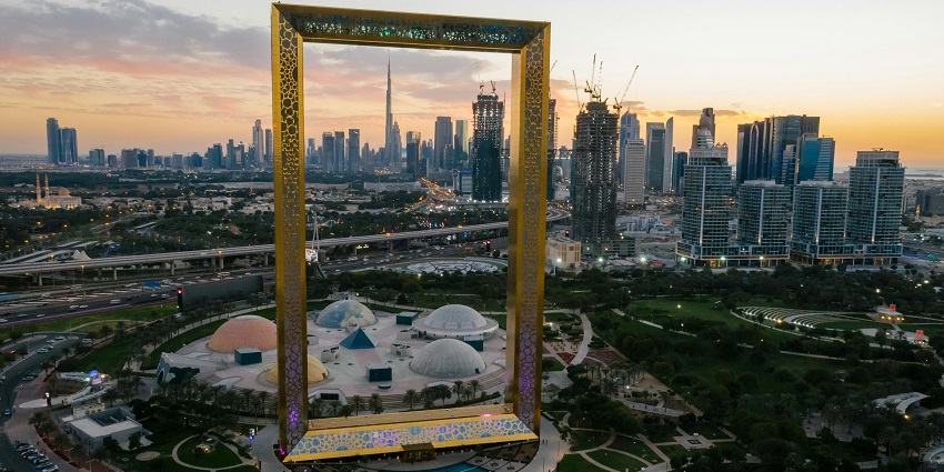 The Dubai golden frame is offers many picturesque views of the skyline of the city