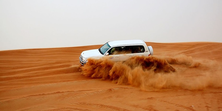 Dune Bashing is one of the most thrilling adventure sports in Dubai for thrill seekers.