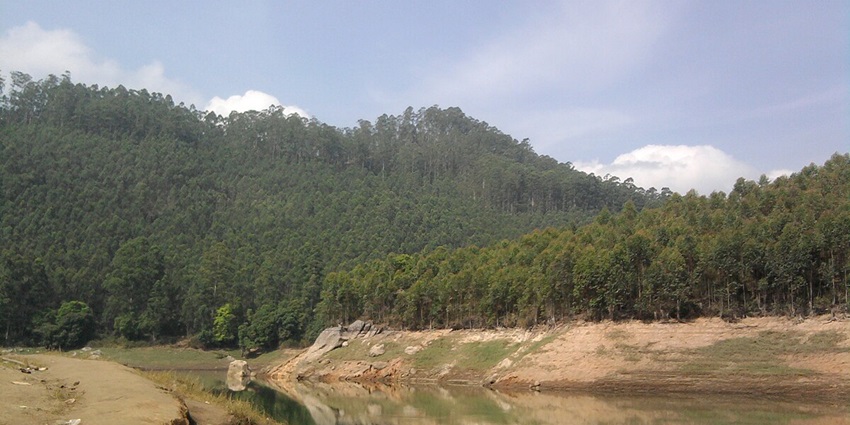 Visit, Echo Point, one of the famous tourist attractions in the Kannan Devan Hills, Kerala.