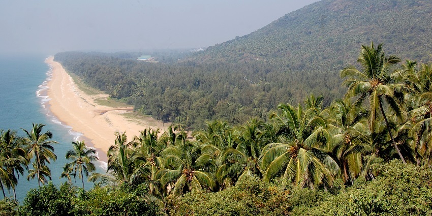 Ezhimala beach- your ideal marine escape in the list of places to visit near Kannur