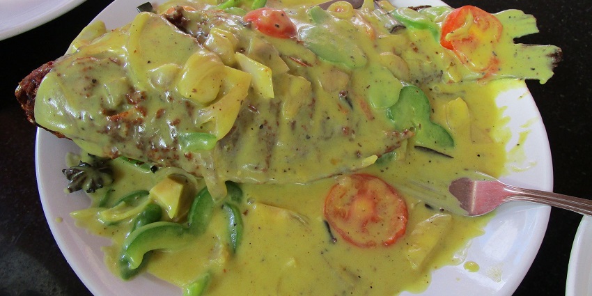 Fish Molly can be easily available in one of the best seafood restaurants in Kochi.