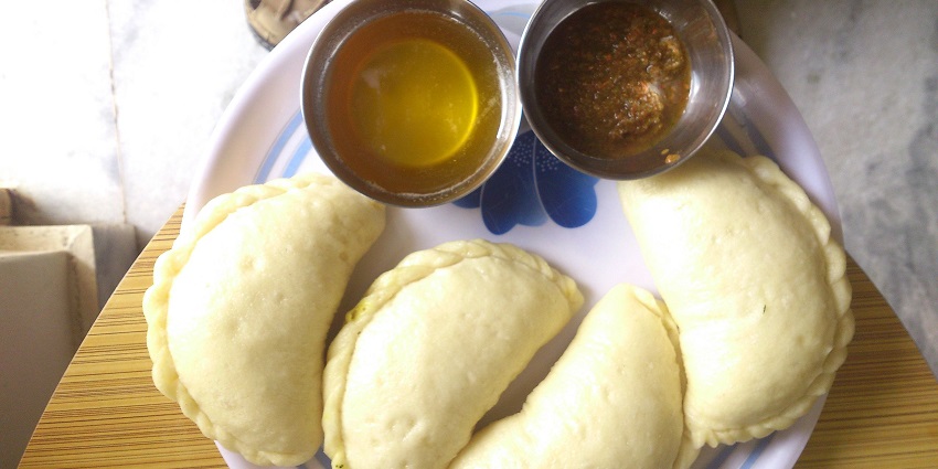 Siddu, a local delicacy, is a must-try among things to do in Manikaran
