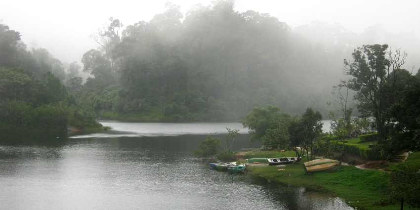 Mist over Gavi dam- one of the most serene places to visit in kerala In september
