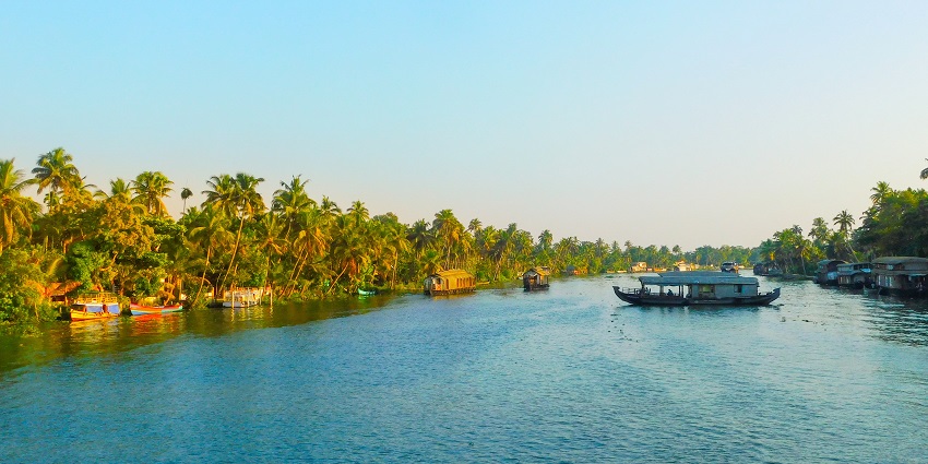 Perfect for picnics and strolls, this lake is one of the best places to visit in Gavi.