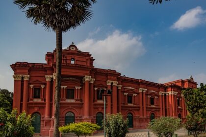 One of the government museums in India, located in Bangalore, dating back decades.