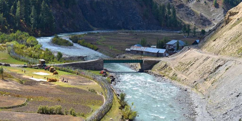 A beautiful view of Gurez Valley, one of the best places to visit in Kashmir in February.