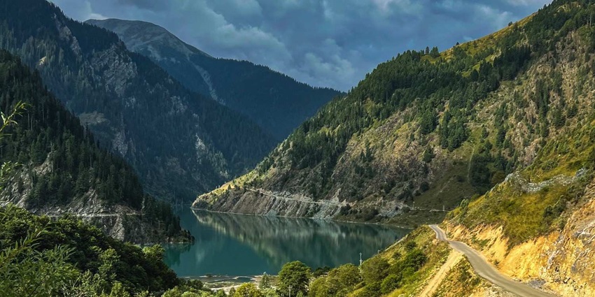 Gurez Valley trek offers a serene experience while enjoying trekking in Kashmir.