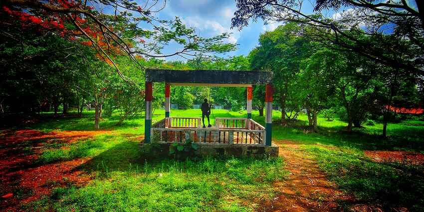 Famous Ponmudi Dam amidst the lush greens forest - Places to visit in South Kerala