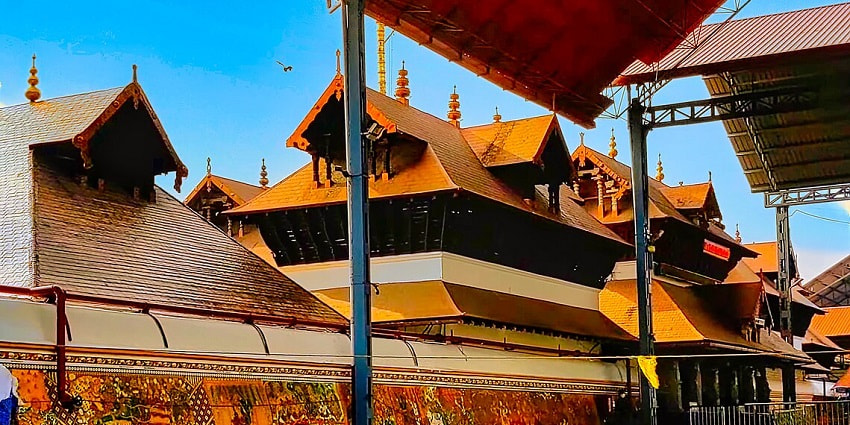 A view of Guruvayur temple, one of the best places to visit near Kochi within 200 km.
