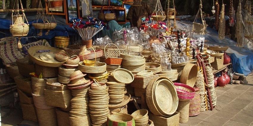 Kailari Handicrafts is a good place to pick up handicrafts and woven artefacts