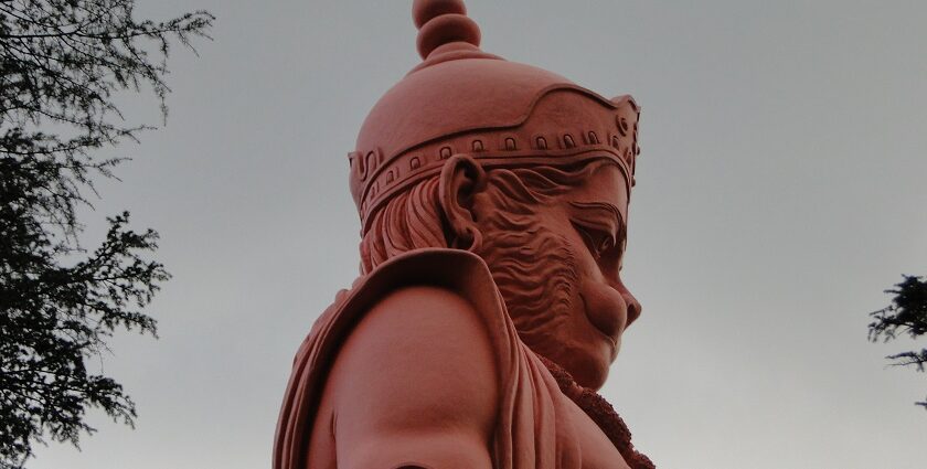 Jakhu Temple Hanuman Statue: towering statue amidst scenic hilltop views & misty weather