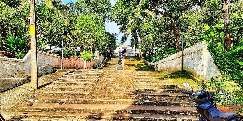 Believed to fulfil all vows of health , wealth and peace, this temple harbours serenity.