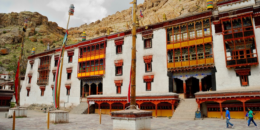 Image of a monastery in Hemis, one of the good places to visit in Kashmir in June.