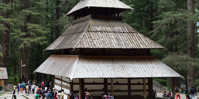 Temple surrounded by lush greenery - one of the best things to do in Manali in January