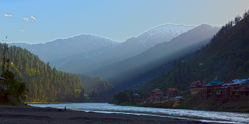 Ranbireshwar Temple is located in the hilly region of Jammu but accessible conveniently