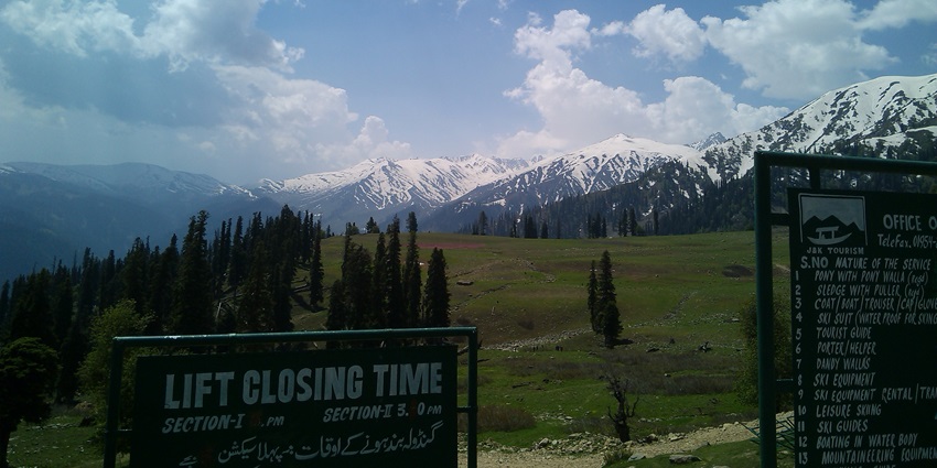 The beautiful view of the Himalayan Range while trekking from Pahalagam in Kashmir