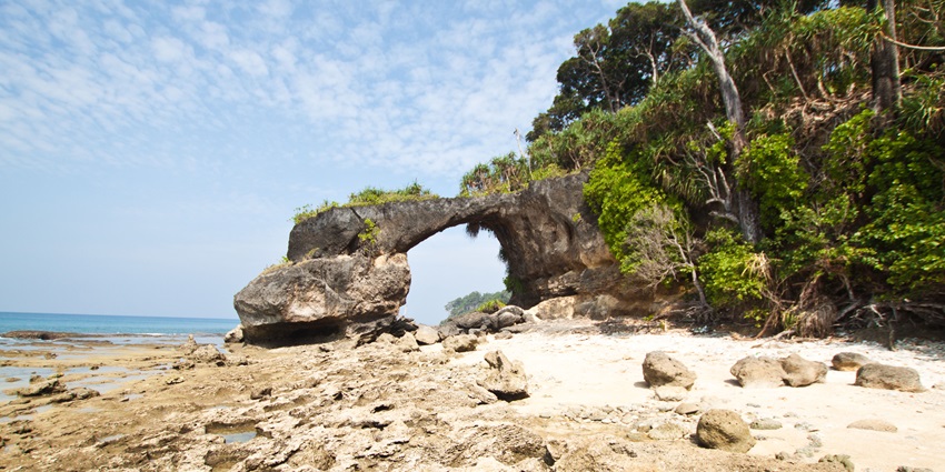 The beautiful arc of Howrah bridge - one of the popular places to visit in Neil Island.