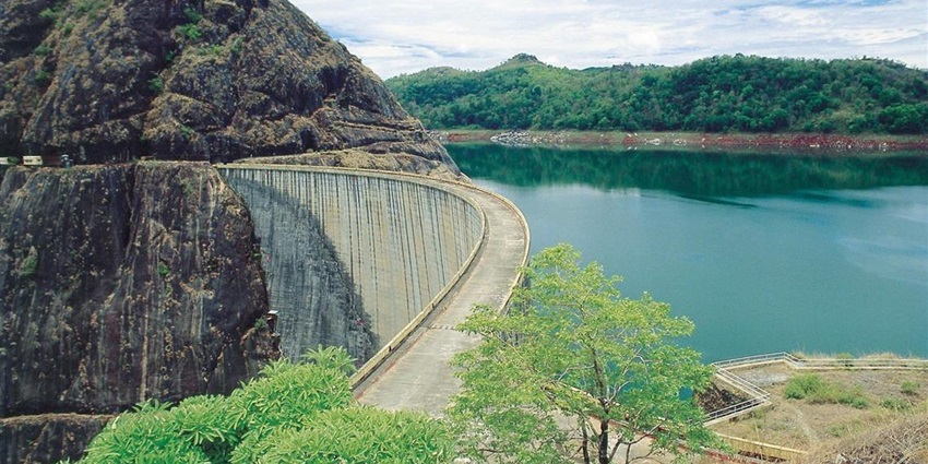 Explore the Green dense forest of Idukki - Most sought after Hill station near Ernakulam