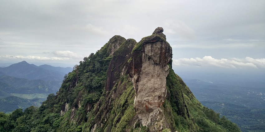 The beautiful stone hills of Illikkal Kallu, one of the top hill stations in Kottayam