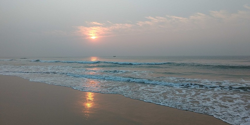 Explore alluring sunsets with the sounds of sea waves at the Blue Flag beaches in India