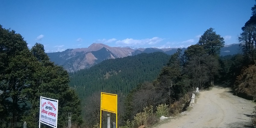 Jalori Jot is a high mountain pass known for its scenic beauty and diverse ecosystem.