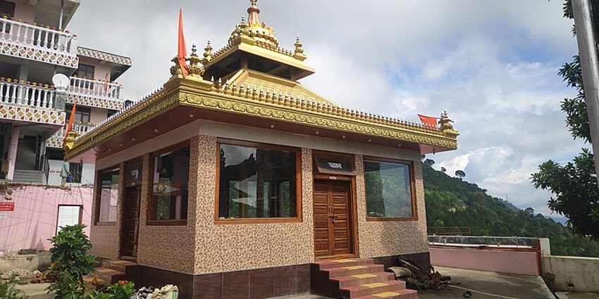 An old Shiva Temple in Barog