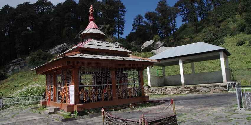 Exploring Jibhi is one of the best things to do in Manali for outdoor activities.
Viewers of this file can see comments and suggestions
