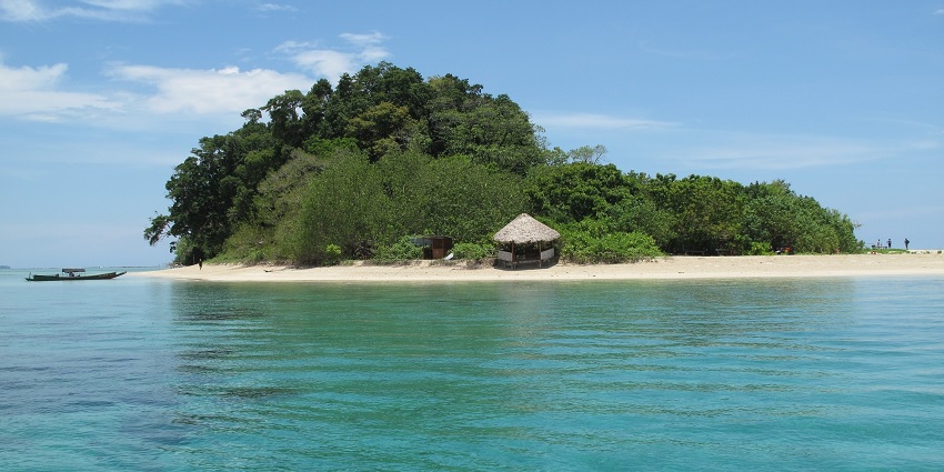 Jolly Buoy Island has crystal clear waters for indulging in adventure activities.