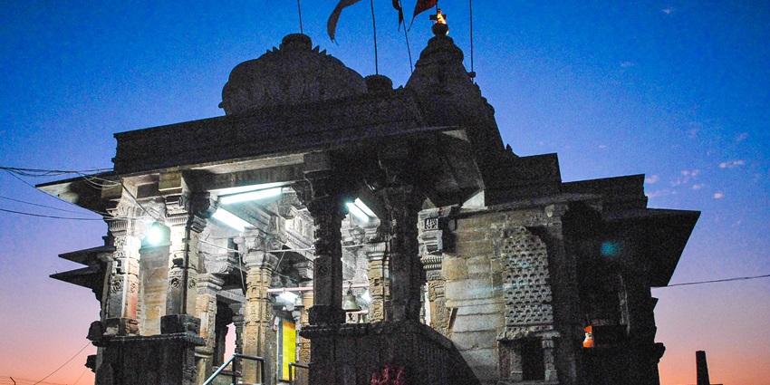 A night view of the Kalika Mata Temple in Chittorgarh