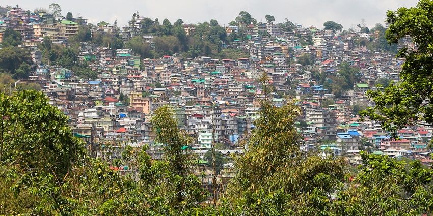 The charming town of Kalimpong has a lot of history, which one can unveil on their trip.