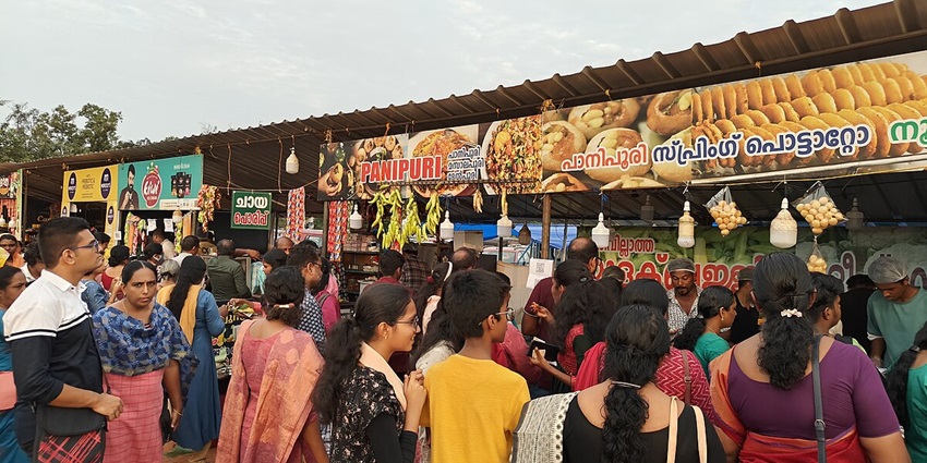Kalpetta, an abode for shopaholics, provides multiple options for exploring the local culture.