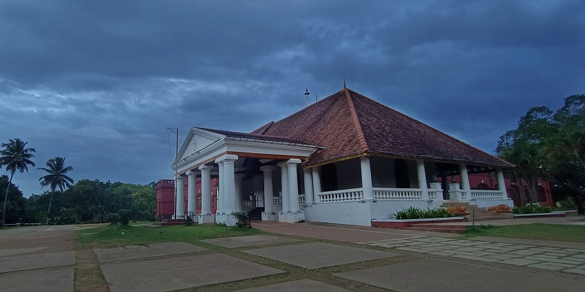 This palace displays the royal and regal legacy and heritage of Kerala.
