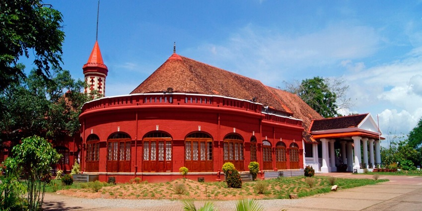Kanakakunnu palace is one of the most informational places to visit in Trivandrum with family