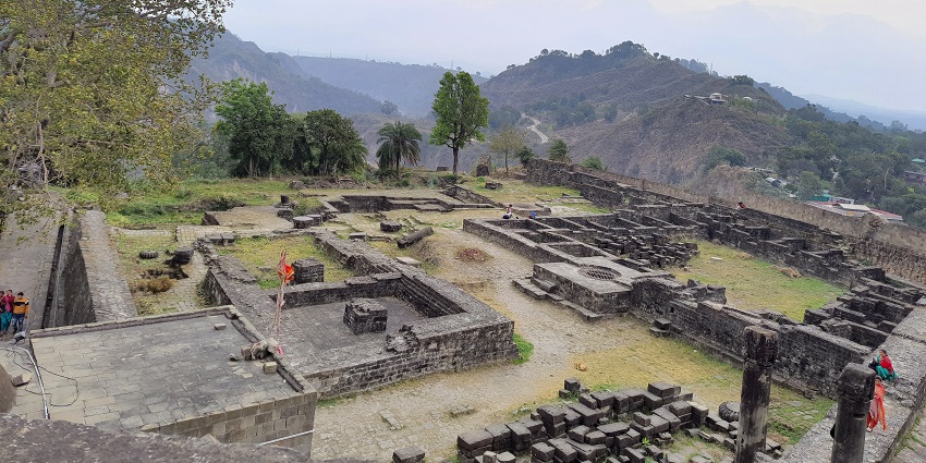 Visiting Kangra Fort is one of the best things to do in Dharamshala for a memorable time.