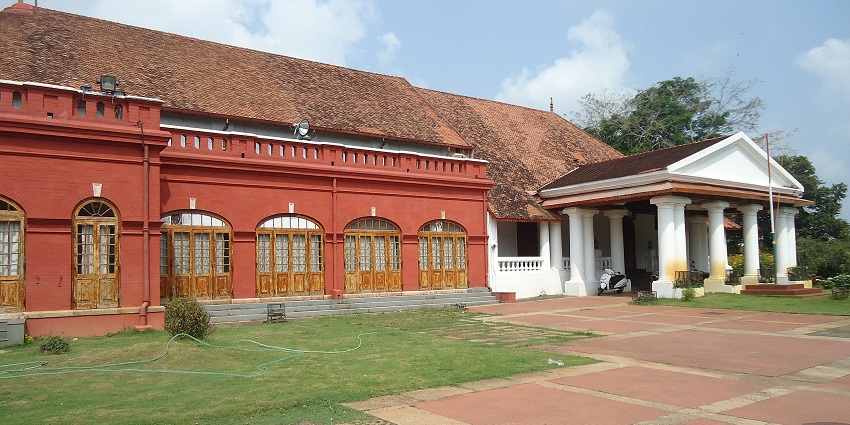 Outside the halls of Kanakakunnu palace, one of the most popular places near this museum