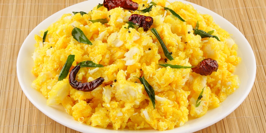 Explore the culinary delights of Keralan cuisine at the restaurants near Thiruvangad temple