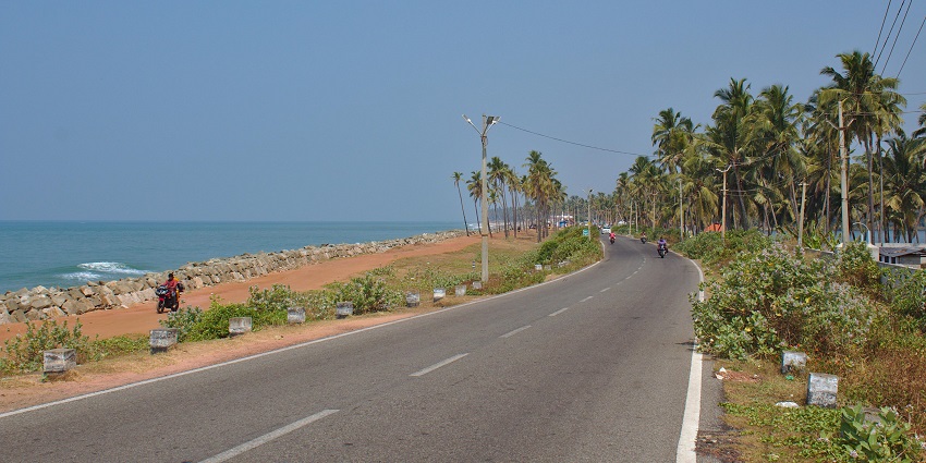 Kappil beach, along the banks of two water bodies, is a popular one among places to visit in Kasaragod.