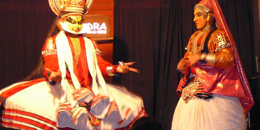 Watch a riveting Kathakali performance at Thekkady as part of the top things to do here