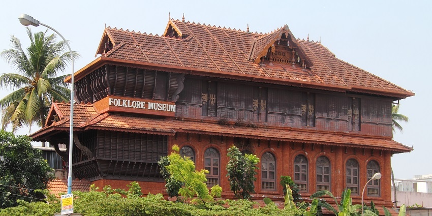 Explore the exquisite architecture of this museum, one of the most popular Ernakulam museums