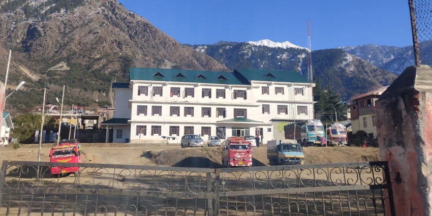 A view of the degree college in Kishtwar against the backdrop of majestic mountains