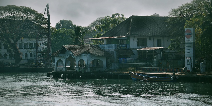 A stunning view of a hotel on the riverside in a beautiful village in Kochi, Kerala