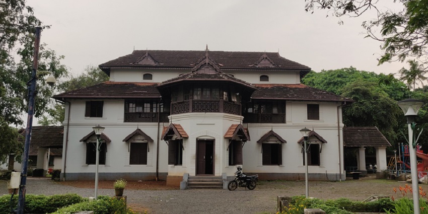 Explore the definite architecture of Kollengode palace- a perfect place for history geeks