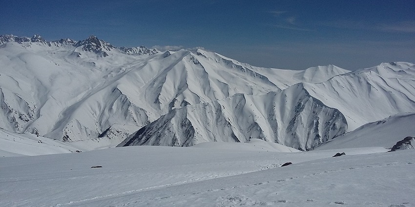 The Kongdori gondola station, one of the scenic places to visit in Gulmarg in December
