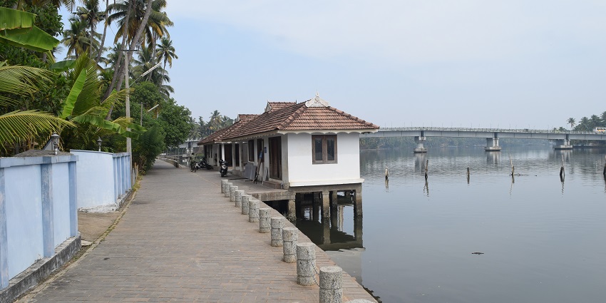 Muziris Heritage Site is one of the best places to visit near this mosque in Kodungallur.